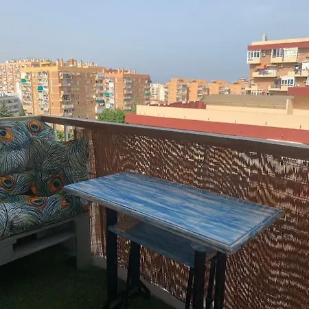 Sweet Benalmadena, Estudio Con Vistas Al Mar Y Excelente Conexion Wifi, No Fumadores, Con Piscinas, Sea Views, With Swimming Pools, Completely Renovated, Ideal For Older People, Bright With Morning Sun, No Smoking Appartement Benalmádena