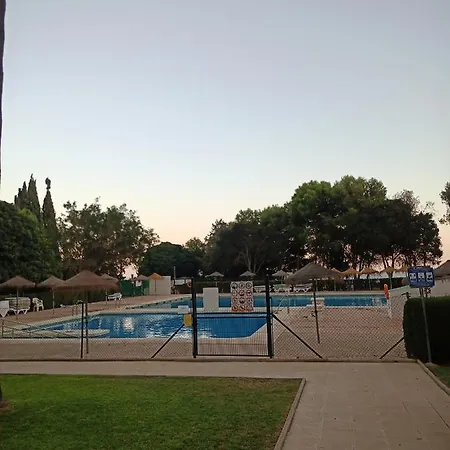 Appartement Sweet Benalmadena, Estudio Con Vistas Al Mar Y Excelente Conexion Wifi, No Fumadores, Con Piscinas, Sea Views, With Swimming Pools, Completely Renovated, Ideal For Older People, Bright With Morning Sun, No Smoking Benalmádena