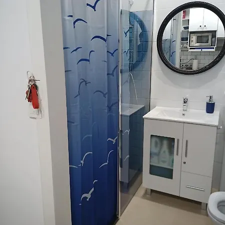 Sweet Benalmadena, Estudio Con Vistas Al Mar Y Excelente Conexion Wifi, No Fumadores, Con Piscinas, Sea Views, With Swimming Pools, Completely Renovated, Ideal For Older People, Bright With Morning Sun, No Smoking Appartement Benalmádena