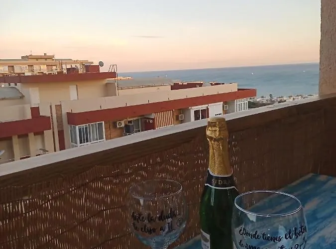 Sweet Estudio No Fumadores Con Vistas Al Mar Y Excelente Conexion Wifi Non Smoking With Sea Views And Excellent Wifi Enjoy Plenty Of Morning Sun Apartament *