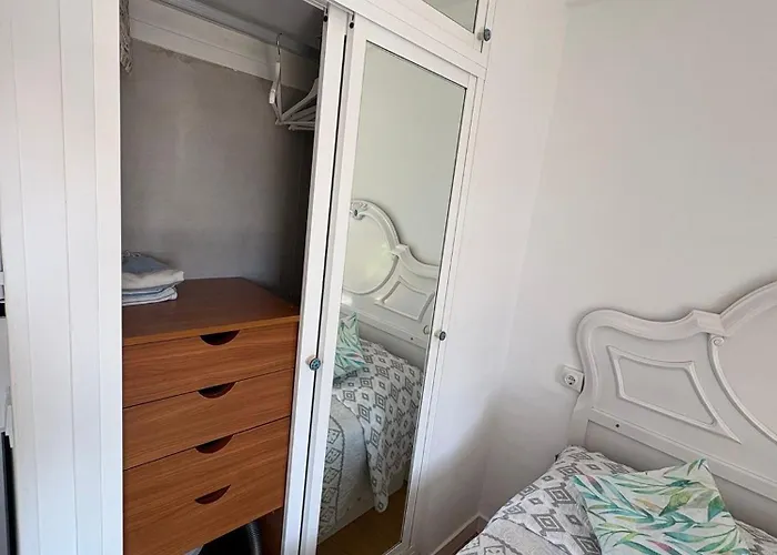 Sweet Estudio No Fumadores Con Vistas Al Mar Y Excelente Conexion Wifi Non Smoking With Sea Views And Excellent Wifi Enjoy Plenty Of Morning Sun Benalmádena