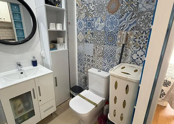 Sweet Estudio No Fumadores Con Vistas Al Mar Y Excelente Conexion Wifi Non Smoking With Sea Views And Excellent Wifi Enjoy Plenty Of Morning Sun Apartament Benalmádena